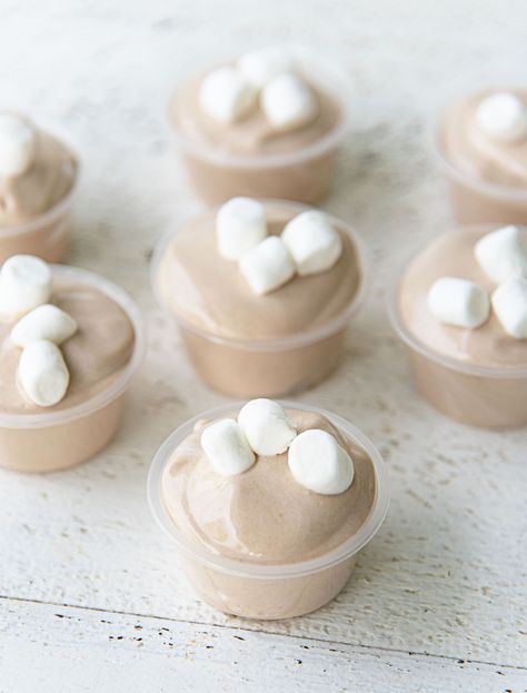 Hot Chocolate Pudding Shots Hot Chocolate Pudding, Marshmallow Syrup, Chocolate Pudding Shots, Pudding Shot Recipes, Christmas Jello Shots, Chocolate Shots, Caramel Pudding, Pudding Shots, Jello Shot Recipes