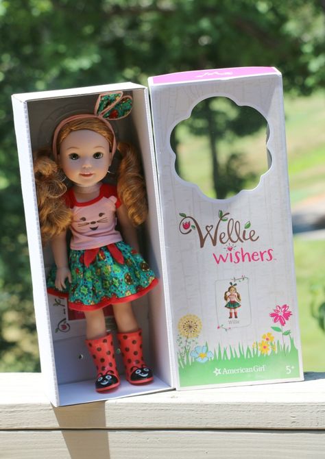 New from American Girl Wellie Wishers just for girls 5-7. Adorable and the feel good message we expect from the brand. Original American Girl Dolls, American Girl Store, American Girl Books, American Girl Wellie Wishers, Wellie Wishers Dolls, Wellie Wishers, Toddler Girl Style, Inspirational Celebrities, Ag Dolls