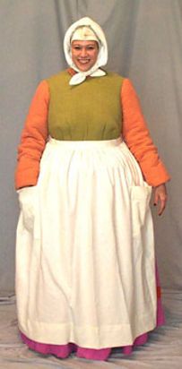 Strega Nona | 27 Halloween Costumes For Elementary School Teachers Professor Plum Costume Female, Teacher Witch Costume, Strega Nona Activities Preschool, Strega Nona Costume, Book O Ween Teacher Costumes, Literary Costumes, Vocabulary Parade, Strega Nona, Storybook Character Costumes