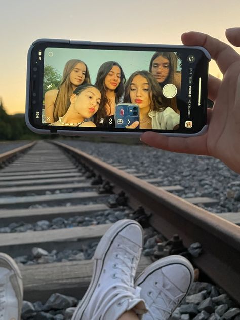 #aesthetic #friends #friendgroup #feed #yolo #vibes #love Yolo Asethic, Yolo Summer Aesthetic, Yolo Lifestyle Aesthetic, Yolo Aesthetic, Yolo Lifestyle, Yolo Summer, Friendship Poses, Life Friends, Aesthetic Friends