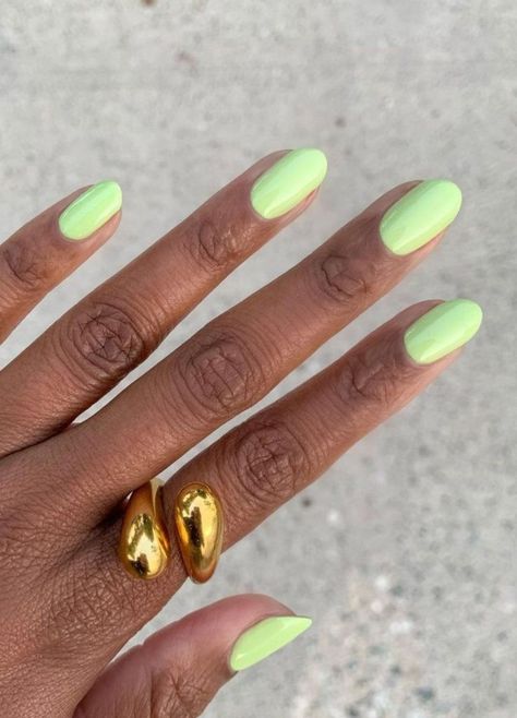 Greenish Yellow Nails, Pale Lime Green Nails, Peridot Green Nails, Shades Of Green Nails, Green Yellow Nails, Yellow Green Nails, Spring Green Nails, Green And Yellow Nails, Lime Nails