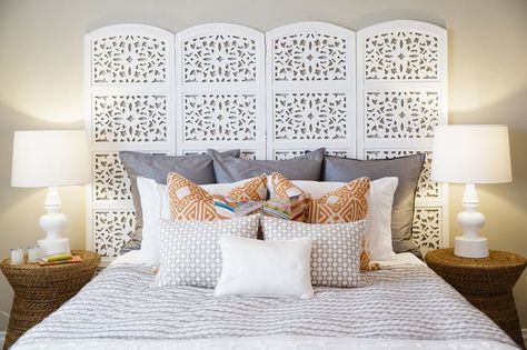 Folding screen as headboard. | To Decorate | Pinterest | Folding ... Headboard Pallet, Modern Mediterranean Bedroom, Screen Headboard, Headboard Inspiration, Room Divider Headboard, Creative Headboard, Mediterranean Bedroom, Temporary Room Dividers, Headboard Diy