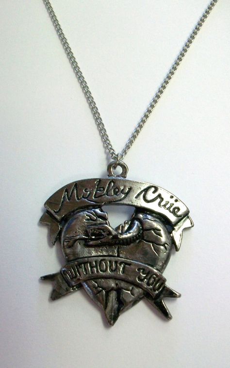 Vintage 80s DEADSTOCK Motley Crue Necklace 80s Accessories, 80s Jewelry, 80s Hair Bands, Motley Crüe, Nikki Sixx, Motley Crue, Mötley Crüe, Funky Jewelry, Girly Jewelry