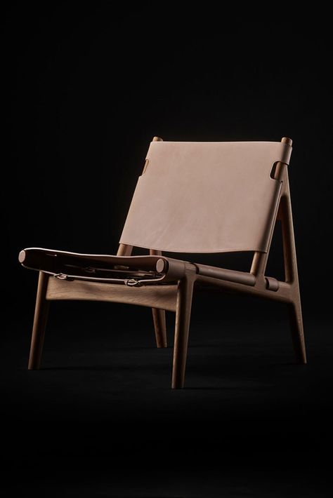 Eikund Gives Leaner Form to Classic Hunter Lounge Chair With Belts and Buckles Hunting Chair, Unique Chairs, Plush Furniture, Belts And Buckles, Minimalistic Aesthetic, Unique Chair, Saddle Leather, Organic Form, S Design