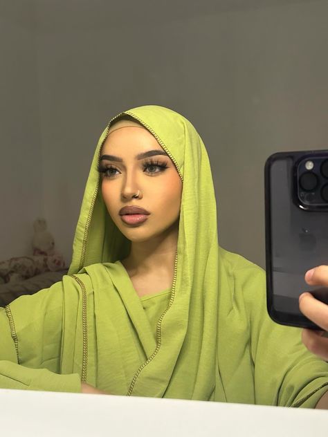 ‎زينب‎ (@zeynepp.di) on Threads Hijab Style Arabic, Arabic Style Hijab, Hijabi Baddie Aesthetic, Baddie Hijabi, Baddie Hijabi Outfits, Green Eye Hijabi, Pretty Hijabi, Hijabi Baddie, Hijab Colors