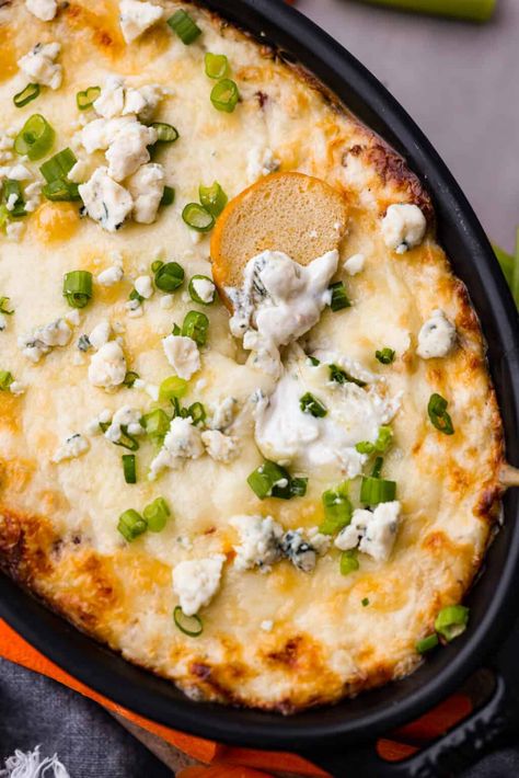 Hot Blue Cheese Dip (Melty and Delicious!) | The Recipe Critic Blue Cheese Bacon Dip, Blue Cheese Recipes Dinners, Big Mac Dip, Philly Dip, Blue Cheese Appetizers, Cheesesteak Dip, Blue Cheese Dip Recipe, Donkey Sauce, Bacon Crackers