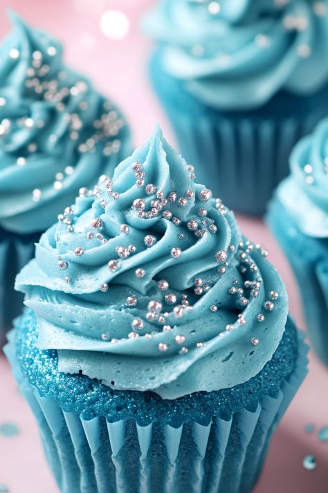 Blue Velvet Cupcakes recipe Blue Food Recipes, Blue Frosting Cupcakes, Light Blue Cupcakes, Blue Velvet Cupcakes, Velvet Desserts, Soda Floats, Tooth Cake, Creamy Frosting, Blue Frosting