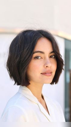 Shot Hair Styles, Short Bob Haircuts, Penteado Cabelo Curto, Short Hair Haircuts, Short Bob Hairstyles, Hairstyles Haircuts, Hairstyle Ideas, Pretty Hairstyles, Fine Hair