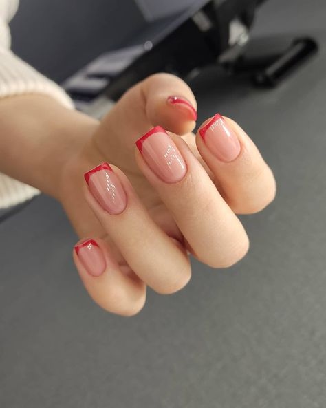 Red French Nails Short, French Nails Cortas, Red French Nails, Red Nail Theory, Red French Tip Nails, Nail Theory, Short Summer Nails, Old Money Nails, Red French Tip