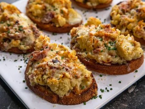 Ina Garden Cauliflower Toast, Cauliflower Toast Recipe, Cauliflower Toast, Cauliflowers, How To Make Cauliflower, Ina Garten Recipes, Cheesy Cauliflower, Food Network Canada, Barefoot Contessa