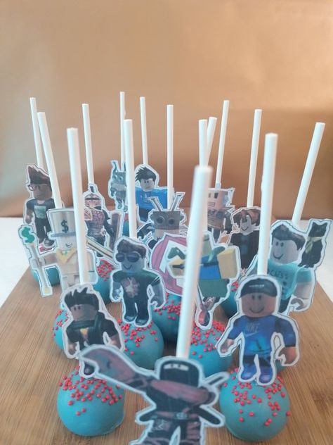 Roblox Cake Pops, Roblox Party, Roblox Cake, Kid Parties, 10th Birthday, Cake Pops, Birthday Ideas, Batman, Cake