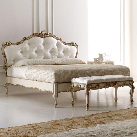 Classic Bedroom Furniture, Classical Furniture, Kabinet Dapur, White Bed, Classic Bedroom, Upholstered Bed, Classic Furniture, Upholstered Beds, Luxurious Bedrooms