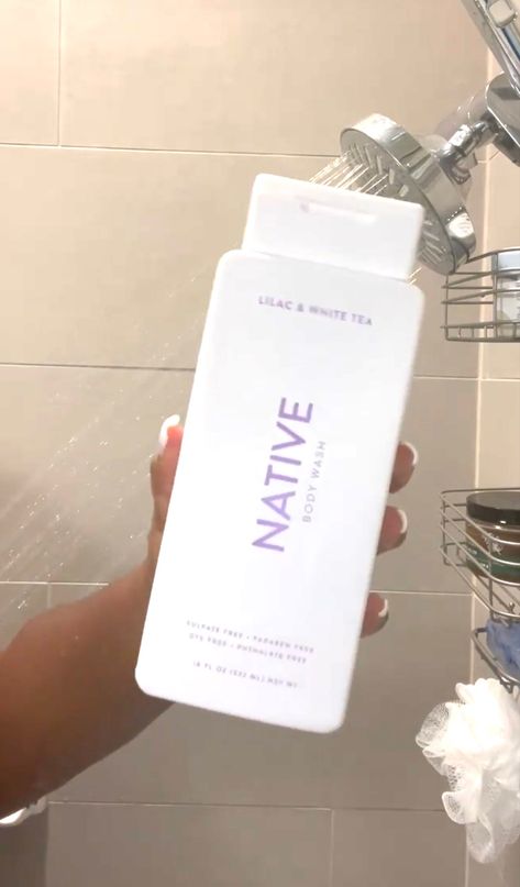 Skin care essentials Native Body Wash Aesthetic, Soft Girl Life, Native Products, Native Body Wash, School Dr, Native Deodorant, Clean Products, Body Hygiene, Eternal Youth