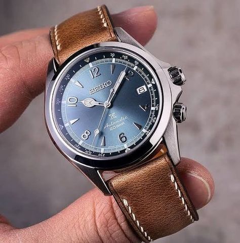 Faceless Man, Mens Watches Classy, Seiko Alpinist, Faceless Men, Seiko Men, Watch Photo, Seiko Watches, Men Jewelry, Watch Collection