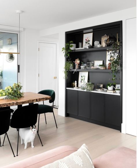 Cabinets In Dining Room, Black Accent Wall Ideas, Built In Dining, Black Accent Wall, Dining Room Built Ins, Black Walls Bedroom, Make A Closet, Accent Wall Ideas, Black Accent Walls