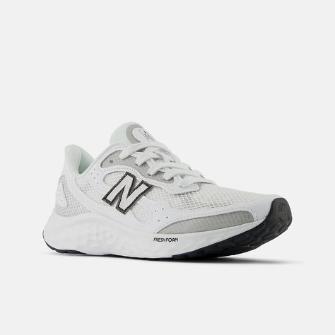 Fresh Foam Arishi v4 - New Balance Casual Back To School Outfits, Back To School Outfits College, School Outfits College, Cute Running Shoes, Cozy Slippers Boots, New Balance Running Shoes, Athleisure Accessories, Shoe Size Chart Kids, Athleisure Sneakers