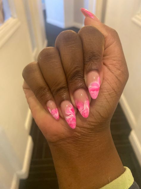 Spring Marble Nails, Marble Almond Nails, Short Rounded Acrylic Nails, Line Nail Designs, Almond Nails Pink, Rounded Acrylic Nails, Birthday Nail Designs, Classy Acrylic, Acrylic Nail Powder