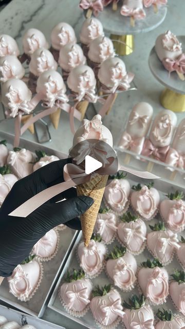 𝐋𝐮𝐱𝐮𝐫𝐲 𝐛𝐚𝐤𝐞𝐫 on Instagram: "Cake cones are a fun and creative way to enjoy cake pops, and the waffle cone definitely adds a unique touch to the dessert table. It’s a great addition for parties or gatherings where you want to impress your guests with these cuties. 🎀🎀
.
.
.
.
#cakecone #cakepop #desserttable #luxurydesserts #treatmaker" Cake Cones, Cake In A Cone, Bridal Cookies, Instagram Cake, Waffle Cone, Beautiful Cupcakes, Waffle Cones, Flower Centerpieces, Themed Cakes