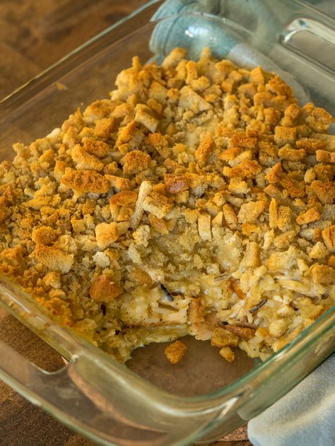 Cheesy Chicken and Wild Rice Casserole Chicken Wild Rice Casserole, Wild Rice Casserole, Cooking Panda, Chicken And Wild Rice, Hearty Casseroles, Rice Casserole, Wild Rice, Chicken Main Dishes, Cheesy Chicken