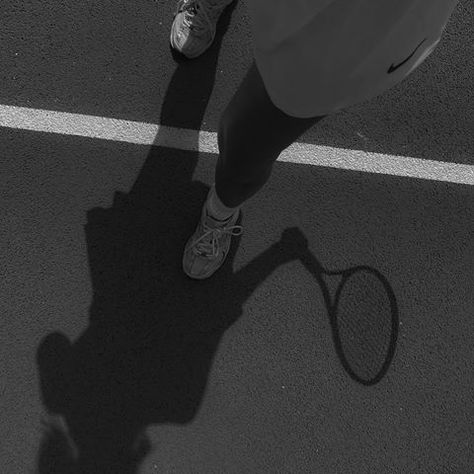 JOSEFINE H. J (@josefinehj) • Instagram photos and videos Mode Tennis, Pretty Vibes, Tennis Pictures, Tennis Aesthetic, Black And White Photo Wall, Tennis Life, Fitness Outfits, Sports Aesthetic, Workout Aesthetic