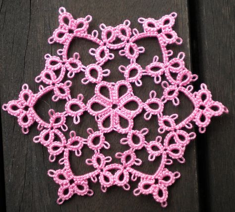 Tatting Patterns Free, Needle Tatting Patterns, Shuttle Tatting Patterns, Tatting Tutorial, Needle Tatting, Crochet Snowflakes, Irish Lace Crochet, Tatting Lace, Tatting Patterns