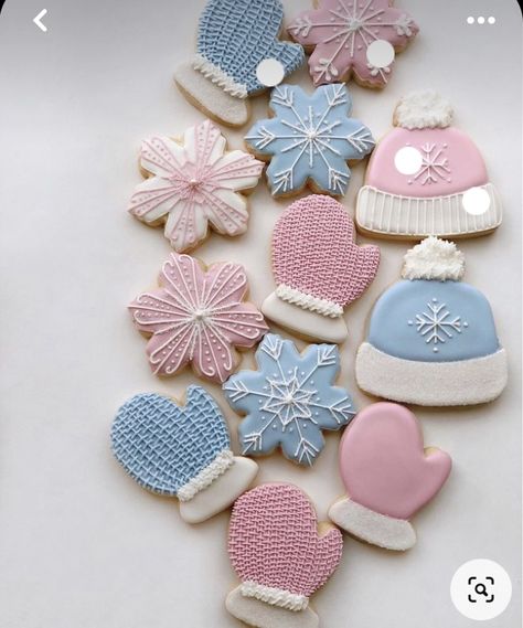 Cute Gender Reveal Themes Winter, Gender Reveal Ideas For Party Winter Theme, Simple Gender Reveal Ideas Winter, Winter Themed Gender Reveal Ideas, Gender Reveal Ideas For Party Christmas, Gender Reveal Ideas Winter Time, Gender Reveal Ideas January, Gender Reveal Winter Ideas, Gender Reveal Themes Winter