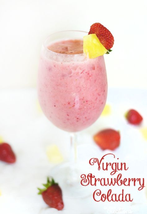 Virgin Strawberry Colada! Cool sweet drink. Strawberry Pina Colada, Dinner Party Drinks, Pineapple Sangria, Strawberry Colada, Easter Drink, Virgin Pina Colada, Pina Colada Smoothie, Pina Colada Recipe, Scrumptious Food