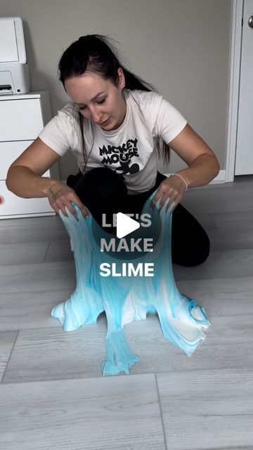 Yana Kuzmich on Instagram: "Making big slime at home 👌 Link to slime products in my bio 💕  #slime #slimevideo #slimes #activity #kidsactivities #momlife #fyp" Cool Slime Videos, How To Make Fluffy Slime Recipe, Fluffy Slime Videos, Slime Recipe No Shaving Cream, Easy Slime No Glue, Fluffy Cloud Slime, Non Stick Slime, Slime Without Borax, Make Your Own Slime