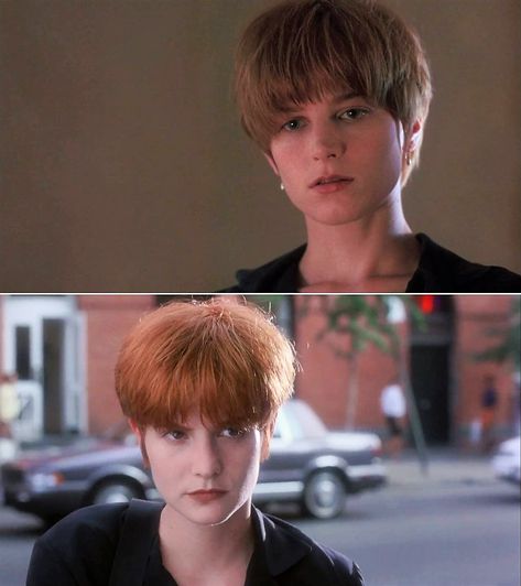 Bridget Fonda and Jennifer Jason Leigh in Barbet Schroeder's "Single White Female" (1992) Movie Haircut, Amy Winehouse Albums, Female Haircut, Single White Female, Jennifer Jason Leigh, 1990s Films, Bridget Fonda, Ricky Stenhouse Jr, Haircut Pictures