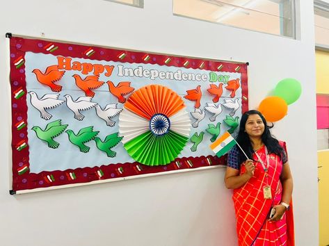 Class Decoration For Independence Day, Independence Day Chart Ideas, Independence Day Classroom Decoration, 15 August Board Decoration, Independence Day Theme Decoration, Independence Day Board Ideas, Independence Day Display Board Ideas, Independence Day Theme Board, Independence Day Notice Board Decoration