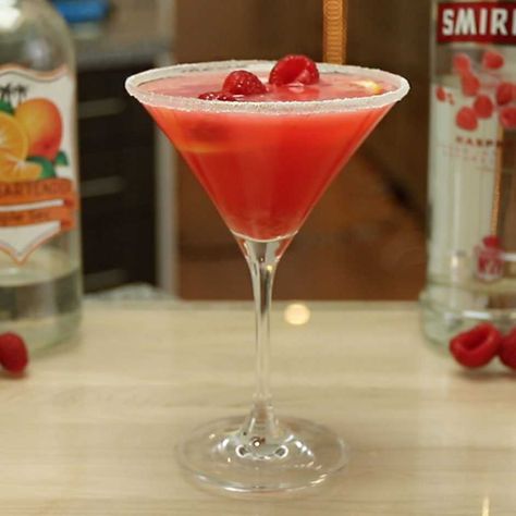 Raspberry Lemon Drop Martini, Raspberry Lemon Drop, Martini Flavors, Kiss Cocktail, Rosemary Cocktail, Raspberry Vodka, Lemon Drop Martini, Vodka Cocktails Recipes, Tipsy Bartender