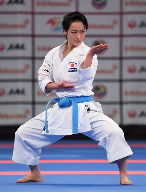 Kiyou Shimizu (Japan) #karate #kata Karate Photos, Karate Kata, Judo Karate, Women Karate, Sport Karate, Mma Girls, Perfect Physique, Karate Martial Arts, Inspirational Life Photos