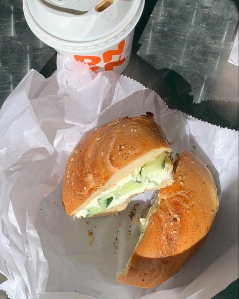 new york bagels dunkin donuts coffee morning breakfast Dunkin Donuts Breakfast, New Era Aesthetic, New York Bagels, New York Bagel, Era Aesthetic, Dunkin Donuts Coffee, Morning Breakfast, Bagels, Morning Coffee