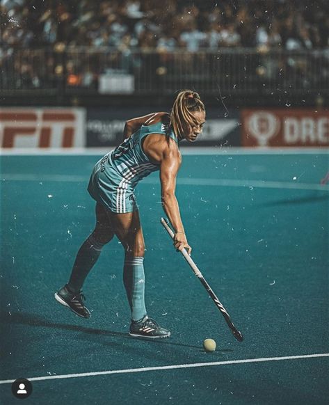 Feild Hockey Aesthetic Girl, Hockey Fotos Aesthetic, Hockey Aesthetic Field, Field Hockey Aesthetic Girl, Field Hockey Aesthetic, Field Hockey Quotes, Women Hockey, Womens Field Hockey, Hockey Shot