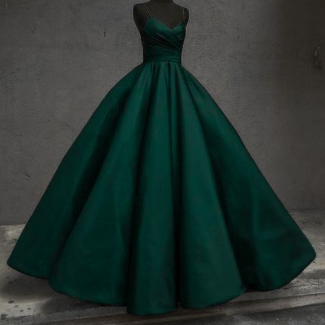 Deep Green Ball Gown, Dark Green Ballgown, Dark Green Ball Dress, Dark Green Princess Dress, Emerald Green Gowns, Emerald Ball Gown, Dark Green Quinceanera Dresses, Dark Green Ball Gown, Green Ball Dress