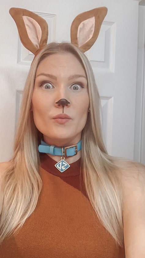 Scooby-Doo costume for women Scooby Doo Costume Makeup, Scooby Do Makeup Dog, Cute Scooby Doo Costume For Women, Scooby Doo Halloween Makeup, Scooby Doo Make Up, Scooby Doo Makeup Dog, Scooby Costume Women, Diy Scooby Doo Costume Women, Scooby Doo Makeup Looks