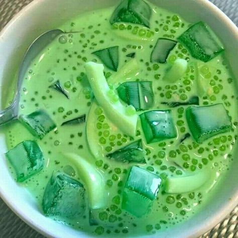 Pandan Jelly Dessert, Buko Salad Filipino Desserts, Buko Pandan Cup, Boba Desserts, Buko Pandan Salad, Buko Pandan Recipe, Diwali Desserts, Sago Dessert, Jelly Store