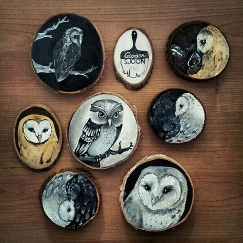 Gewoon Sjoon Wooden Slice Painting Quote, Wooden Slice Painting, Disc Ideas, Yule Ornaments, Ornaments Wood, Bird Houses Ideas Diy, Wooden Artwork, Wood Slice Art, Wood Art Projects