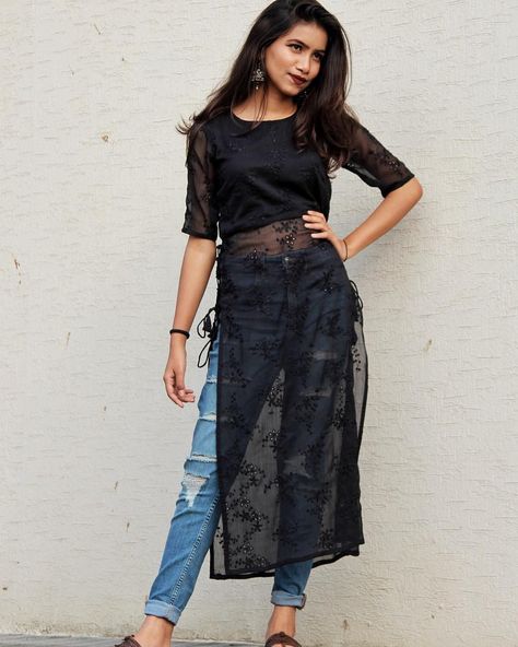 Black Kurti Design With Jeans, Net Clothes Kurti, Choodidar Design, Net Kurta Design, Black Net Kurti Design, Choli Dizain, Netted Kurti Designs, Net Top Designs For Jeans, Net Kurti Designs Style Simple