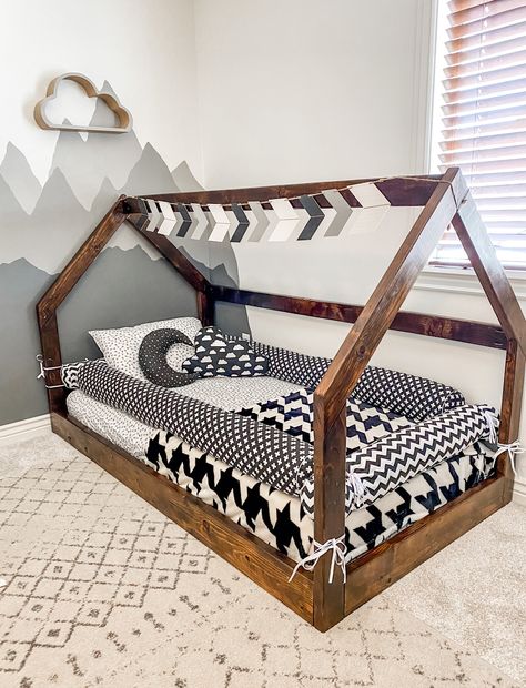 Twin Teepee Bed Diy, Floor Bed Boys Room, Diy Kids Bed Frame, Teepee Bed Diy, Twin Bed Diy, Toddler Beds For Boys, Boy Toddler Bed, Toddler Boy Bed, Todler Room