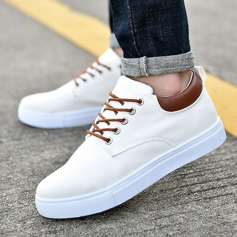 Flat Shoes Men, Shoes Too Big, Mens Canvas Shoes, Hijab Chic, Breathable Sneakers, Comfortable Sneakers, Mens Spring, Shoes Casual, Canvas Sneakers