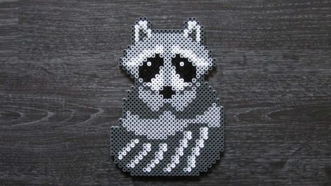 Hama Beads Animals, Pony Bead Animals, Wallet Ideas, Hama Mini, Animal Beads, Pearl Beads Pattern, Hama Beads Design, Hama Beads Patterns, Diy Perler Beads