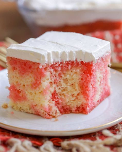 Jello Poke Cake Recipe (Works with any Flavor of Jello!) +VIDEO| Lil' Luna Jello Cake Recipes, Jello Poke Cake, Poke Cake Jello, Nutella Cookie, Strawberry Poke Cakes, Nursing Cake, Cookbook Collection, Cake Light, Jello Cake