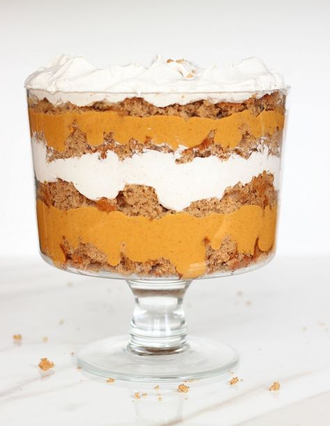 Spice Cake Trifle, Maple Cinnamon Whipped Cream, Christmas Trifle Recipes, Trifle Bowl Recipes, Cake Trifle, Pumpkin Trifle, Pumpkin Butterscotch, Christmas Trifle, Butterscotch Cake