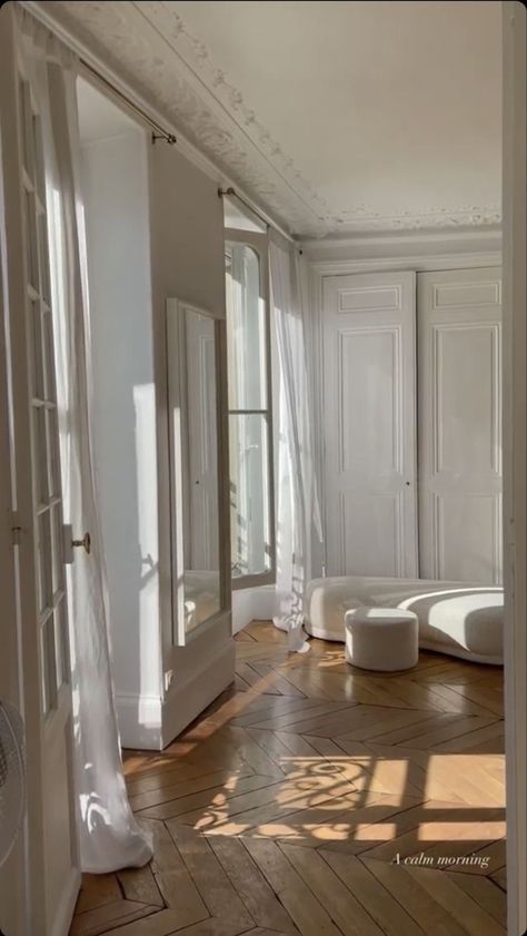 Parisian Flat Aesthetic, Parisian Loft Apartment, Parisian Apartment Aesthetic, Holding A Mirror, Parisian Interior, French Apartment, Cozy Day, Apartment Aesthetic, Parisian Apartment