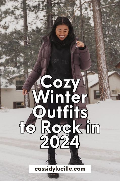 Rock the winter season in style with our collection of cozy winter outfits for 2024. Stay warm and fashionable with these curated ensembles that capture the essence of winter outfits aesthetic. Perfect for those seeking comfort and trendiness, these winter outfits for women will rock! Tap here to explore these stylish winter outfits. Outfit Winter Ideas For Women, Winter Fashion Outfits Ideas, Outfits For March Weather, February Winter Outfits, Wet Winter Outfits, Fashion Inspo Outfits Winter 2024, Winter Casual Outfit For Women Cold, Casual Snow Outfits For Women, Women’s Winter Outfit