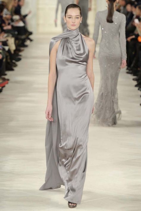 Ralph Lauren RTW Fall 2014 Light Grey Evening Dress, Elegant Runway Dress, Satin Runway, Ralph Lauren Resort, Ralph Lauren Ss24, Ralph Lauren Runway Dress, Ralph Lauren Runway 2000s, Ralph Lauren 2000 Runway, Ralph Lauren 1995 Runway