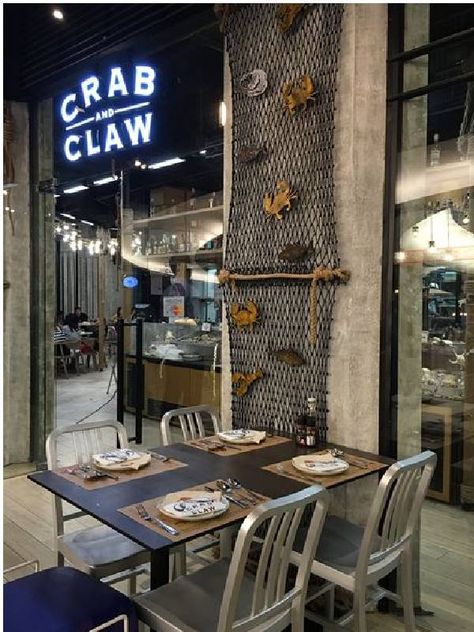 Seafood Decor, Seafood Shop, Modern Restaurant Design, Fish And Chip Shop, Fish House, Restaurant Concept, Modern Restaurant, Restaurant Branding, Restaurant Interior Design