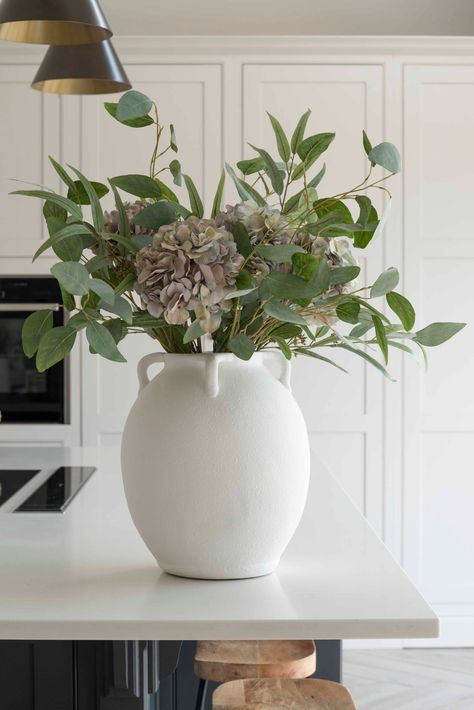 CharlesTed Home Lilac Hydrangea, Willow Eucalyptus, Flower Furniture, Minimalist Homes, White Urn, Hydrangea Vase, Calming Interiors, Eucalyptus Bouquet, Terracotta Vase