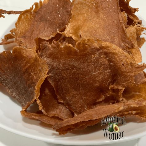 How To Make Carnivore Meat Chips - Ketogenic Woman Carnivore Meat Crackers, Diy Carnivore Crisps, Carnivore Crisps Recipe, Carnivore Charcuterie Board, Carnivore Chips, Carnivore Benefits, Carnivore Diet Before And After Women, Dried Meat Recipe, Dehydrator Snacks